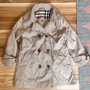 Burberry Gabardine Trench Coat 🧥
